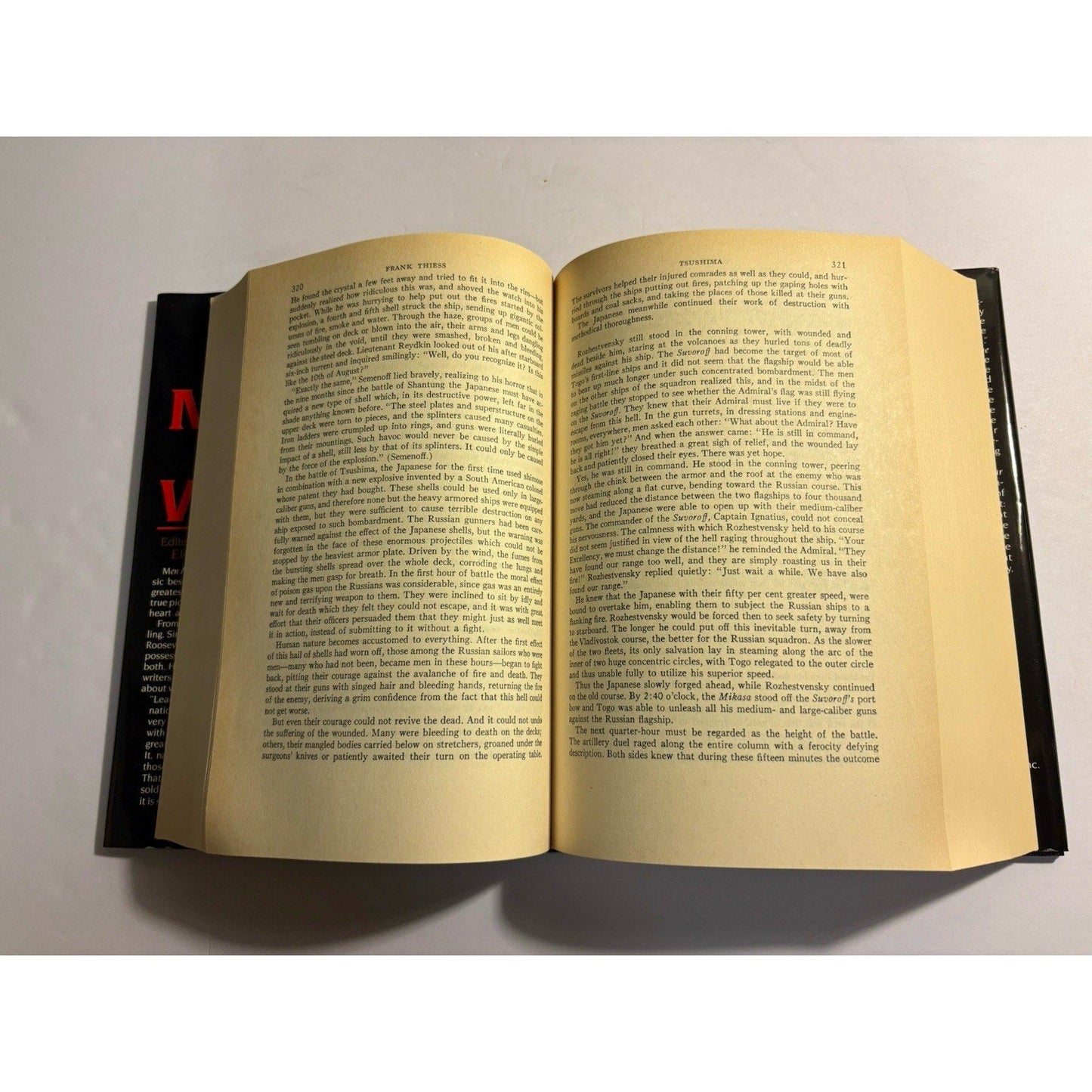 Men at War by Ernest Hemingway 1991 Wings Books Hardcover Dust Jacket - Humphrey's Book Den