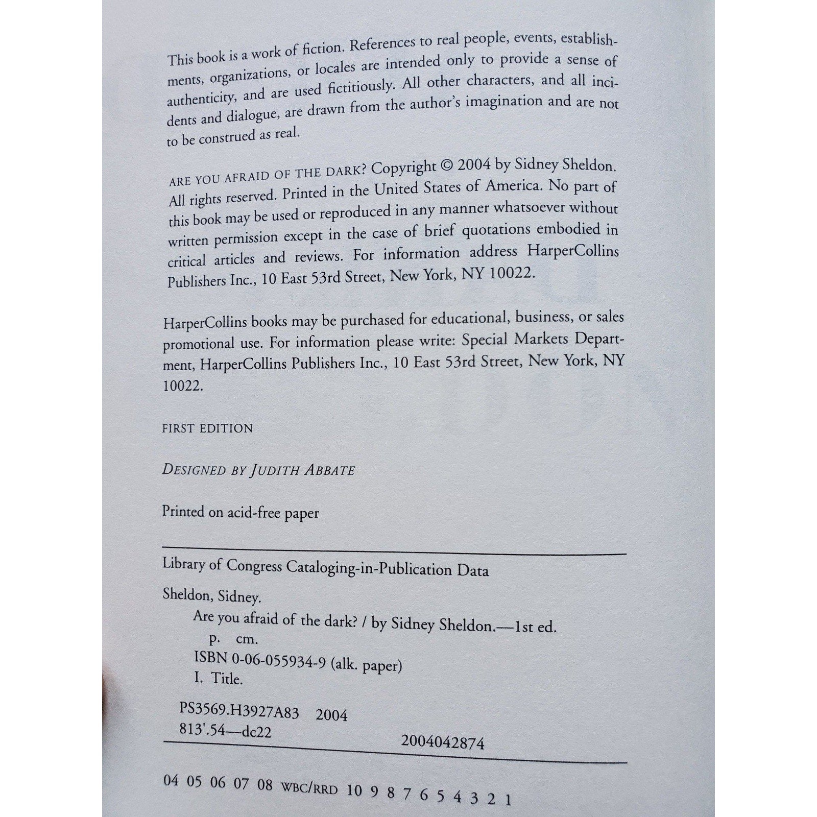 Are You Afraid of the Dark ? Sidney Sheldon First Edition Hardcover 2004 - Humphrey's Book Den