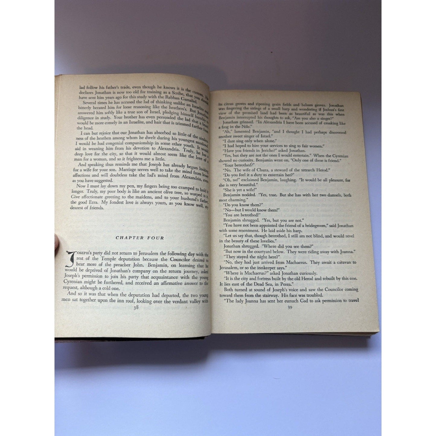 Behold Your King By Florence Marvyne Bauer Hardcover Illustrated 1944 Dust Jacket - Humphrey's Book Den