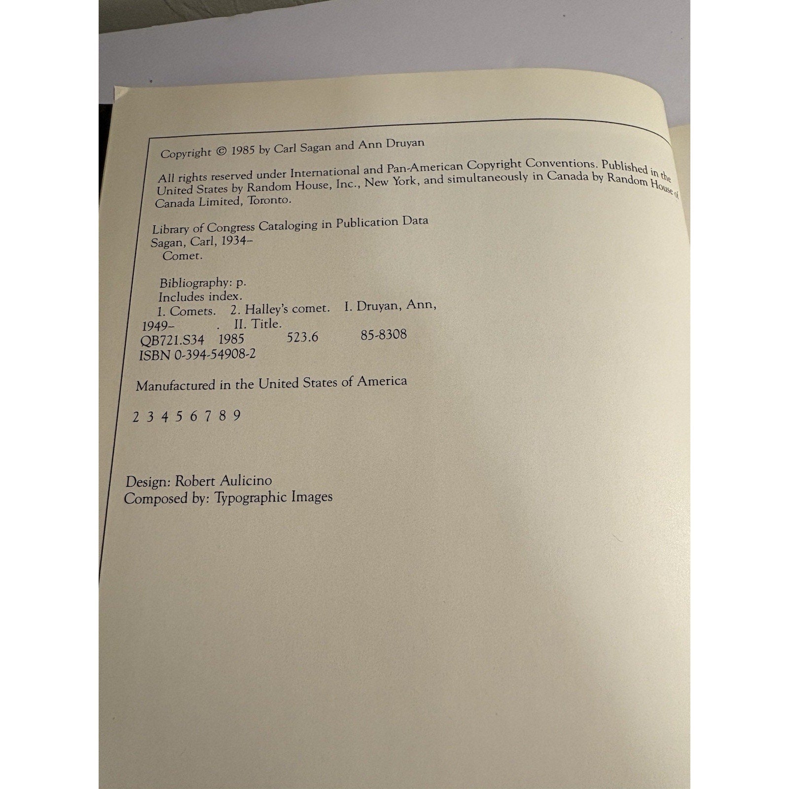 Comet Carl Sagan Ann Druyan 1985 First Edition/First Print HC DJ Random House - Humphrey's Book Den