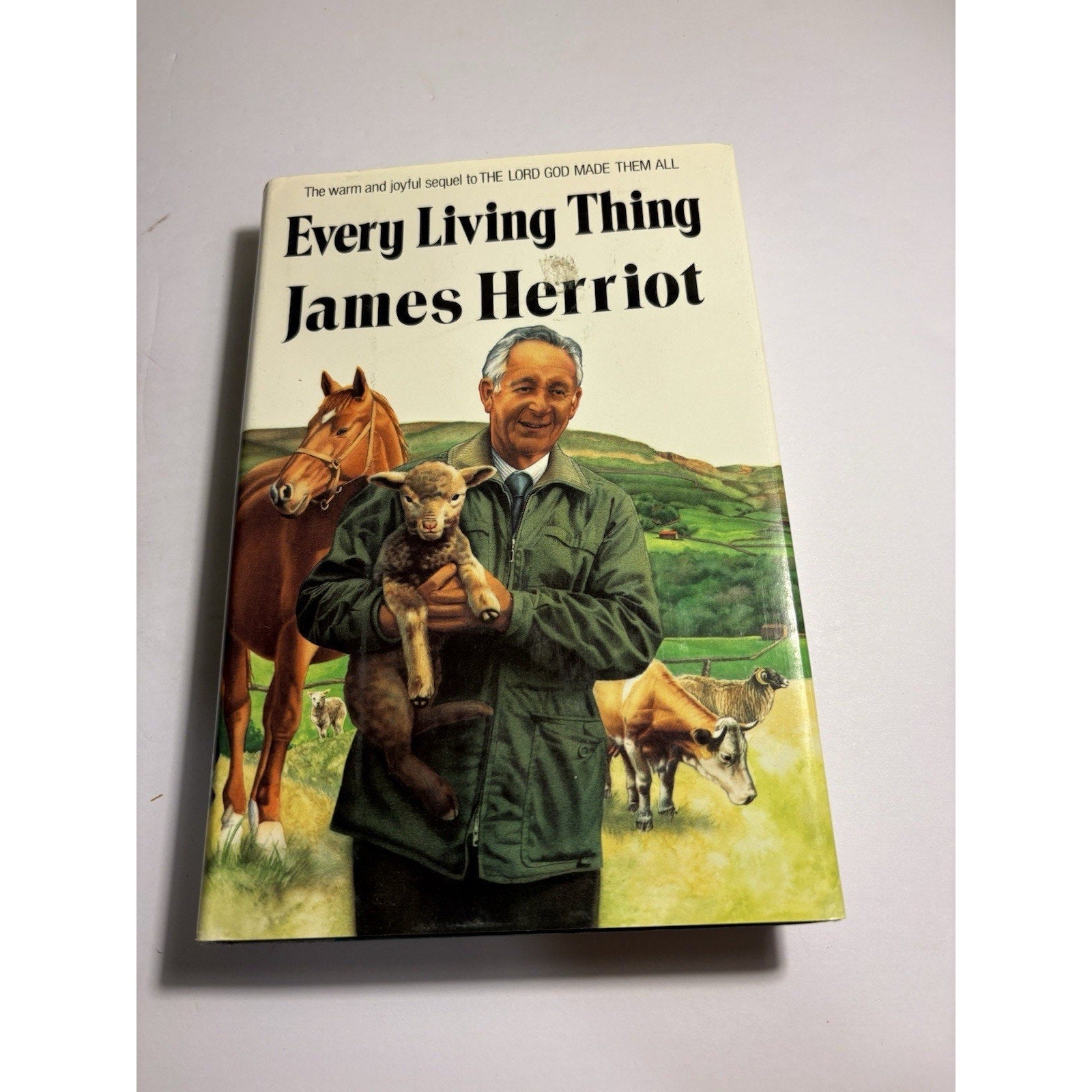Every Living Thing James Herriot First Edition 1992 Hardcover w/ Dust Jacket - Humphrey's Book Den