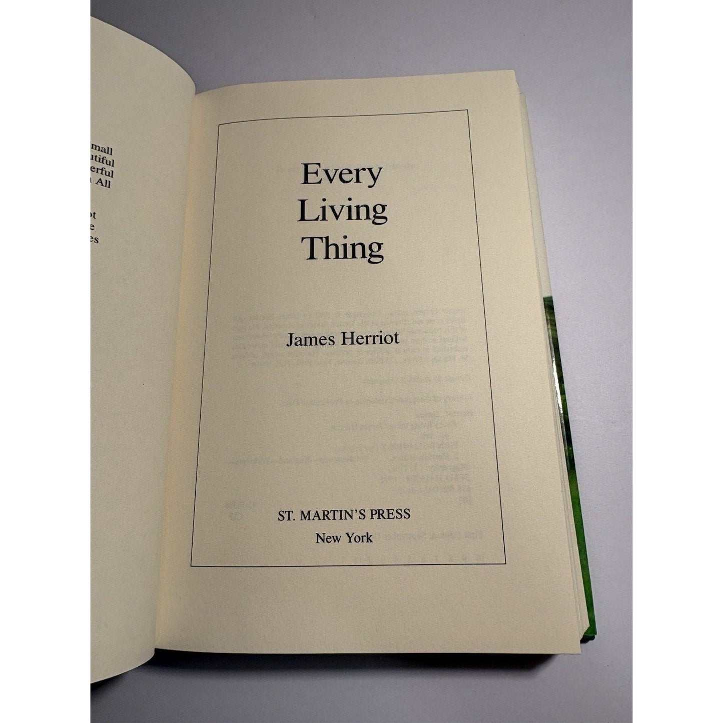 Every Living Thing James Herriot First Edition 1992 Hardcover w/ Dust Jacket - Humphrey's Book Den