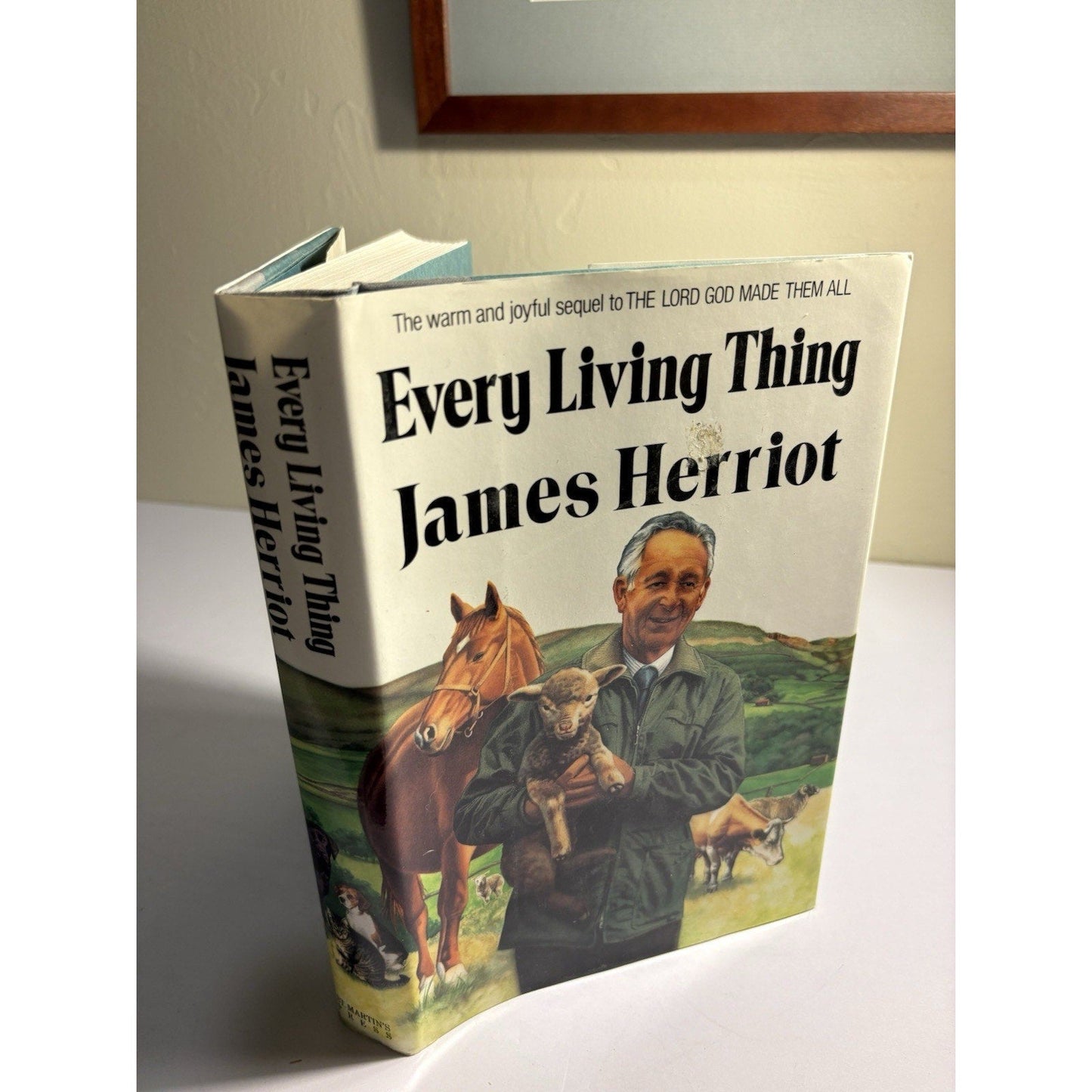 Every Living Thing James Herriot First Edition 1992 Hardcover w/ Dust Jacket - Humphrey's Book Den