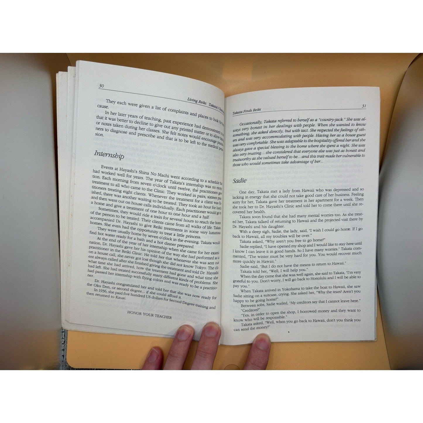 Living Reiki Takata’s Teachings Fran Brown 1992 LifeRhythm Hardcover - Humphrey's Book Den