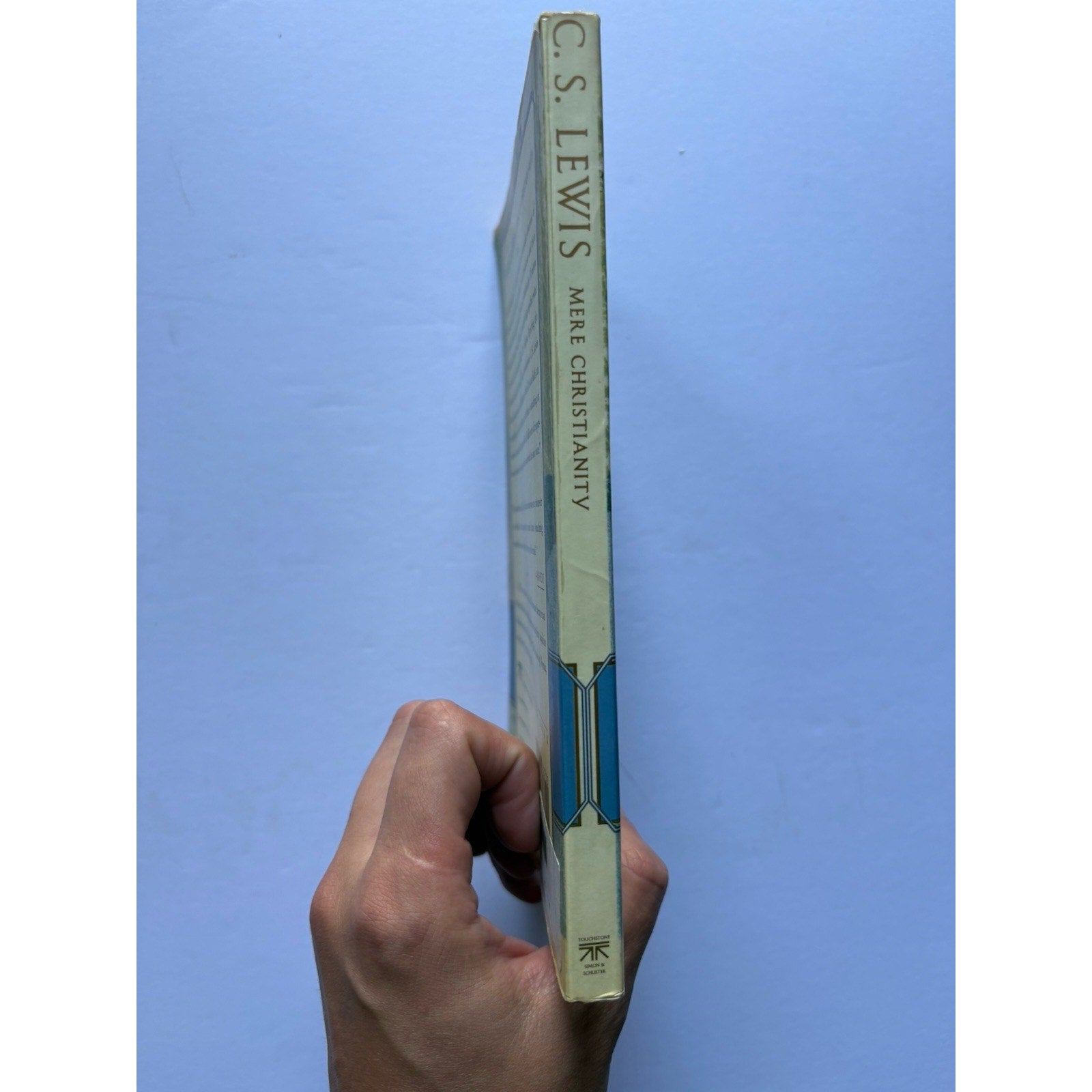 Mere Christianity by C.S. Lewis 1996 First Touchstone Edition Apologetics - Humphrey's Book Den