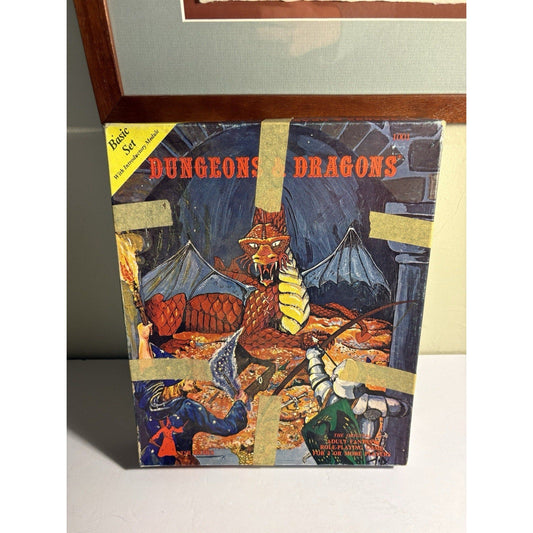 TSR Dungeons & Dragons Basic Set 1001 Box + Doomkeep + 4 DM Screens - Humphrey's Book Den